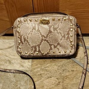 Michael kors cross body